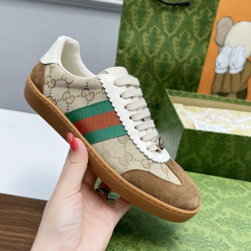 G*u*i casual shoes